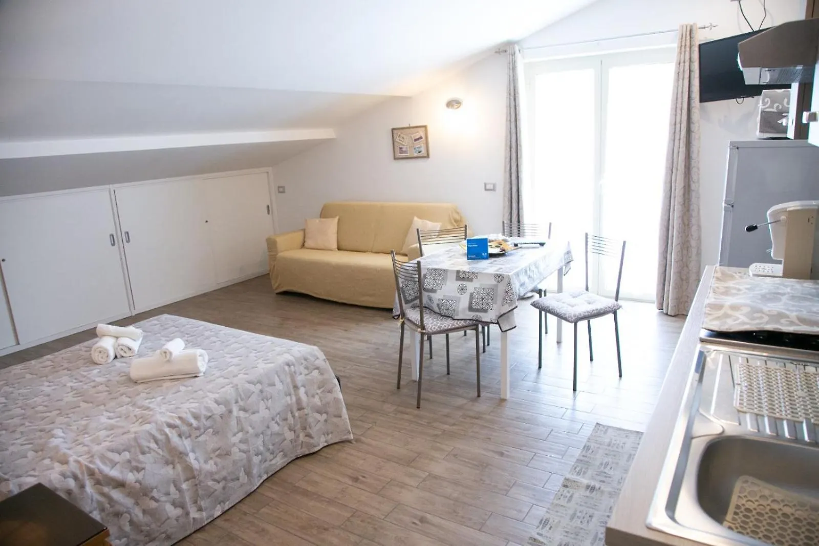 Casa vacanze Happy Home Giardini Naxos-Taormina